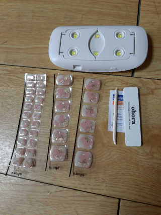 [오호라] 19ss 붙이는 패디 세미큐어젤 + 젤램프 — 4점을 준 리뷰어가 2019년 7월 올린 사용 사진