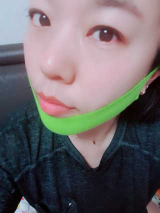 스케덤 시카 리프팅밴드 — 5점을 준 리뷰어가 2019년 4월 올린 사용 사진