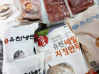 유천냉면 유천 비빔냉면 2인분+메밀지짐만두 280g — 5점을 준 리뷰어가 2018년 6월 올린 사용 사진