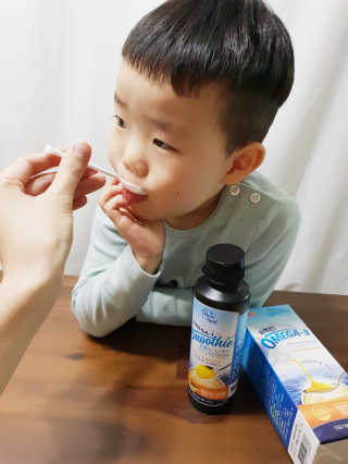 오메가-3스무디 [오메가스무디] 짜먹는 오메가3 DHA 임산부 어린이 — 5점을 준 리뷰어가 2018년 10월 올린 사용 사진