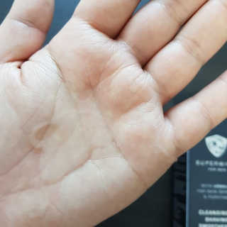 웬뷰티 수퍼웬 포 멘 클렌징 앤 쉐이빙 스무더러 — 4점을 준 리뷰어가 2020년 3월 올린 사용 사진