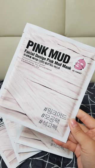 쏘내추럴 핑크 머드 마스크 5매 — 5점을 준 리뷰어가 2019년 11월 올린 사용 사진