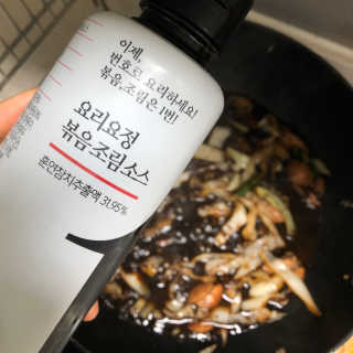 요요랩 요리요정 NO.1 볶음조림소스 420ml — 4점을 준 리뷰어가 2019년 10월 올린 사용 사진