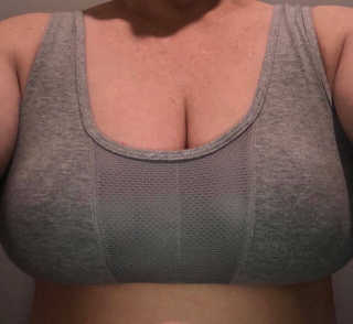 크리비아 Clivia Padded Yoga Sports Bra — 5점을 준 리뷰어가 2018년 6월 올린 사용 사진