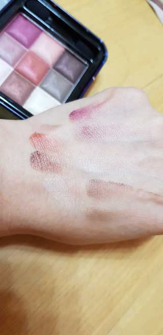 [수피요] 통통 빨간통 나인큐빅 섀도우 4color — 4점을 준 리뷰어가 2018년 9월 올린 사용 사진