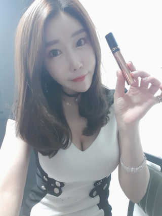 누카 nuca fix-me long and curl mascara — 4.67점을 준 리뷰어가 2018년 5월 올린 사용 사진