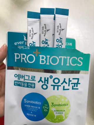 [빙그레] 에버그로 생유산균 1봉（10포입）+펫밀크2팩 — 5점을 준 리뷰어가 2019년 3월 올린 사용 사진