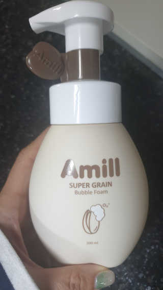 에이밀 슈퍼 그레인 버블 폼 200ml — 1점을 준 리뷰어가 2019년 9월 올린 사용 사진