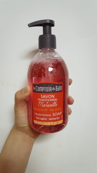 르 꽁뚜아르 뒤뱅 마르세유 솝 바디워시 500ml — 5점을 준 리뷰어가 2016년 7월 올린 사용 사진