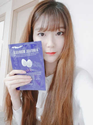 23years old 바데카실 더마실 마스크 — 5점을 준 리뷰어가 2018년 4월 올린 사용 사진