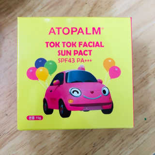 아토팜 톡톡 페이셜 선팩트 SPF43 PA+++ — 5점을 준 리뷰어가 2019년 6월 올린 사용 사진