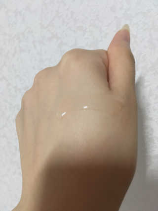 이퀄베리 피부를 밝게 비추는, 램프 에센스 60ml — 4.33점을 준 리뷰어가 2018년 8월 올린 사용 사진