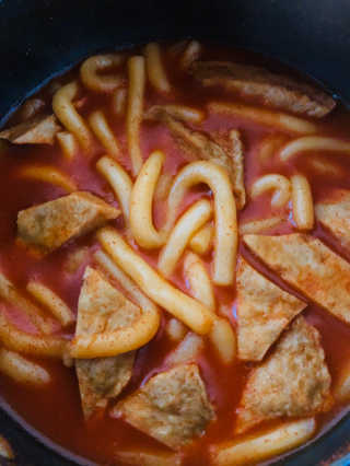 [홍코너떡볶이]옛날떡볶이 인기맛 4팩세트 — 5점을 준 리뷰어가 2019년 11월 올린 사용 사진