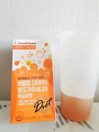 비타민하우스 버블팝 다이어트 발포가르시니아 청포도/복숭아 — 4.33점을 준 리뷰어가 2017년 5월 올린 사용 사진