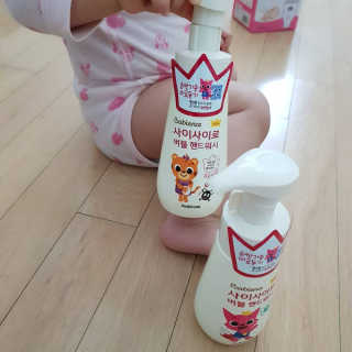 베비언스 핑크퐁 사이사이로 버블 핸드워시 — 4.33점을 준 리뷰어가 2017년 9월 올린 사용 사진