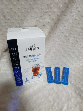 (주)쟈뎅 [쟈뎅] 에스프레소스틱 아이스블렌드 — 5점을 준 리뷰어가 2019년 4월 올린 사용 사진