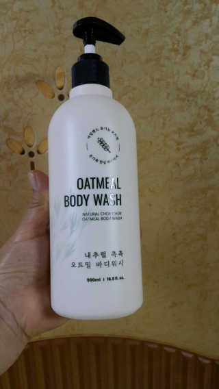 (주)에네스티 내추럴 촉촉  오트밀 바디워시 500ml — 5점을 준 리뷰어가 2019년 12월 올린 사용 사진