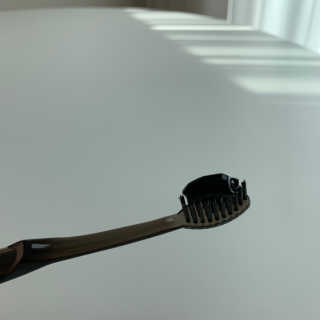 the naked object 디블랙팩치약 디블랙칫솔 세트 — 4점을 준 리뷰어가 2019년 1월 올린 사용 사진