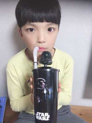 킹콩스튜디오 스타워즈 탑퍼 컵[스톰트루퍼,데스트루퍼] — 2.5점을 준 리뷰어가 2019년 2월 올린 사용 사진