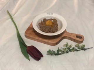 주식회사 개화 유통기한이 짧은 개밥 - 황소 비빔밥, 황소 주먹밥 — 5점을 준 리뷰어가 2019년 2월 올린 사용 사진
