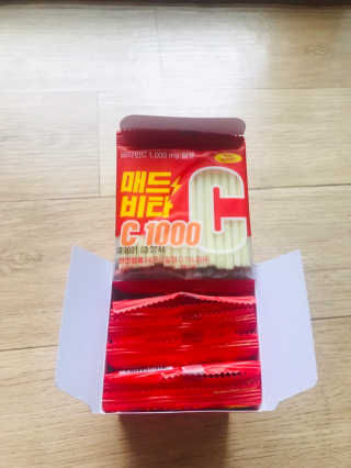 매드비타C 1000 — 2점을 준 리뷰어가 2019년 4월 올린 사용 사진