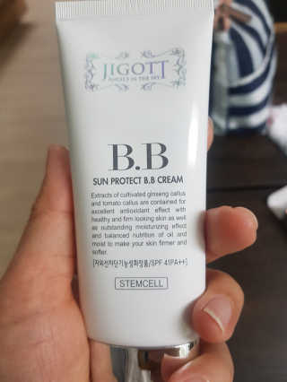 지고트 선프로텍트 비비크림 50ml — 3점을 준 리뷰어가 2019년 6월 올린 사용 사진