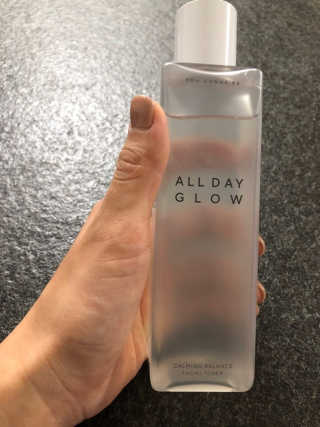 ALL DAY GLOW [올데이글로우] 카밍 밸런스 페이셜 토너 200ml — 3.5점을 준 리뷰어가 2019년 12월 올린 사용 사진