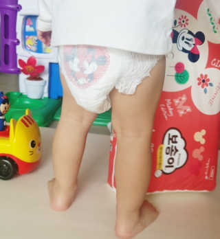 보솜이 베이비케어 팬티형 기저귀 — 5점을 준 리뷰어가 2019년 3월 올린 사용 사진