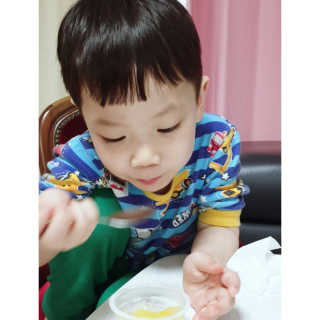 데르뜨 떠먹는 과일 3종, 짜먹는 과일 2종 총 10개 체험 — 5점을 준 리뷰어가 2020년 3월 올린 사용 사진