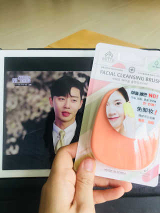 비비또 페이셜 클렌징 브러쉬 2P — 5점을 준 리뷰어가 2018년 7월 올린 사용 사진