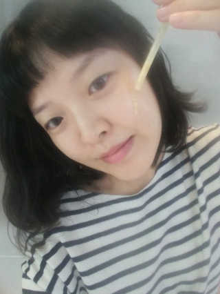 보타니티 [홍]조[진]정[결]케어 플라본 세럼 — 5점을 준 리뷰어가 2018년 5월 올린 사용 사진