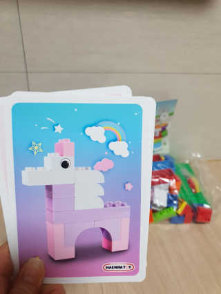 햇님토이 크레용 블럭, 비비드 파스텔 색상 150PCS — 5점을 준 리뷰어가 2018년 10월 올린 사용 사진