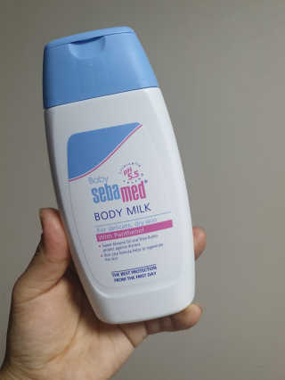 세바메드 베이비 바디밀크 200ml — 4.5점을 준 리뷰어가 2020년 1월 올린 사용 사진