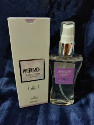 레드컨테이너 페로몬향 퍼퓸 바디미스트 80ml — 5점을 준 리뷰어가 2020년 3월 올린 사용 사진