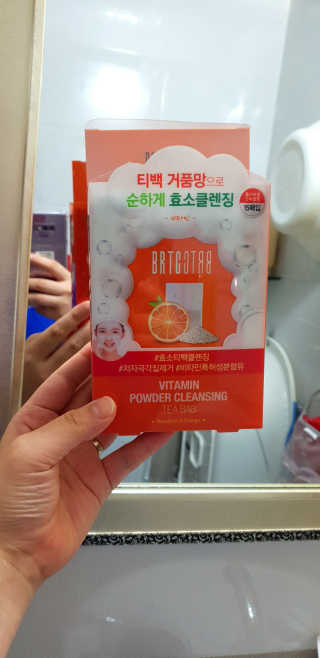 비알티씨 V10 파우더 클렌징 티백 2종 — 5점을 준 리뷰어가 2019년 2월 올린 사용 사진
