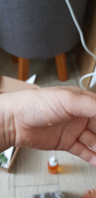 비건화장품 멜릭서 내 피부를 위한 비건케어, 멜릭서 비타민세럼 — 5점을 준 리뷰어가 2019년 3월 올린 사용 사진