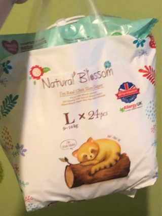 네추럴블라썸 NATURAL BLOSSOM 슈퍼 얇은 바지 기저귀 — 5점을 준 리뷰어가 2018년 12월 올린 사용 사진