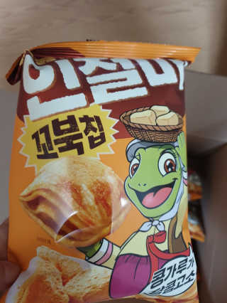 꼬북칩 달콩인절미맛 12봉지 — 4점을 준 리뷰어가 2019년 11월 올린 사용 사진
