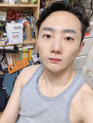 스케덤 마린 알로에 젤리 마스크 — 4점을 준 리뷰어가 2019년 6월 올린 사용 사진