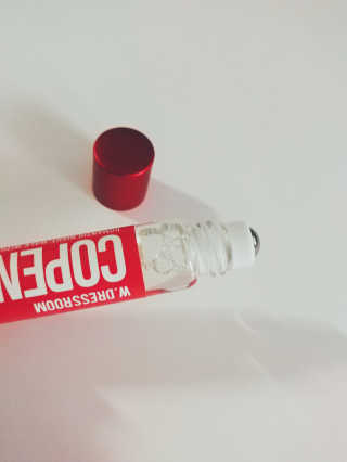 더블유드레스룸 롤 온 퍼퓸EDT 10ml — 4.17점을 준 리뷰어가 2018년 10월 올린 사용 사진