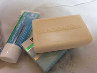 블랙모어스 내츄럴 비타민 E 크림 + 비타민 E 비누 — 5점을 준 리뷰어가 2019년 10월 올린 사용 사진