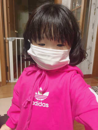 [닥터퓨리] 소프트터치 건강 마스크_성인+아동 — 5점을 준 리뷰어가 2019년 4월 올린 사용 사진