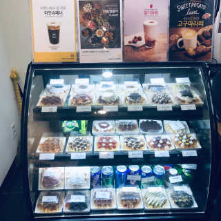 [베러댄와플_수내역점] 10가지 맛 미니와플샘플러 — 4.5점을 준 리뷰어가 2019년 2월 올린 사용 사진