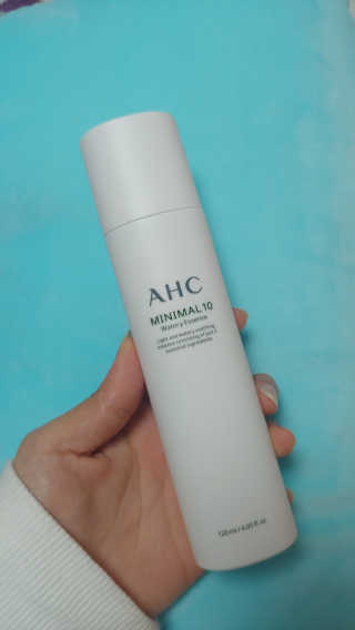 AHC 에이 에이치 씨 미니멀 10 워터리 에센스 — 3.17점을 준 리뷰어가 2018년 12월 올린 사용 사진