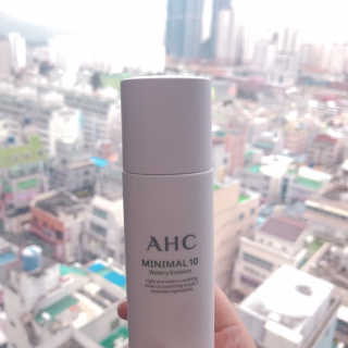 AHC 에이 에이치 씨 미니멀 10 워터리 에센스 — 4점을 준 리뷰어가 2018년 12월 올린 사용 사진