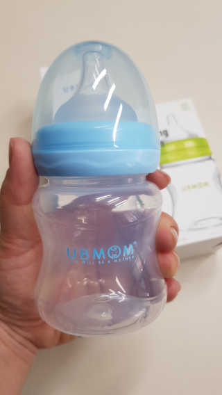 유비맘 신생아젖병 120ml 트리플팩_ 젖꼭지 포함 — 4점을 준 리뷰어가 2020년 2월 올린 사용 사진
