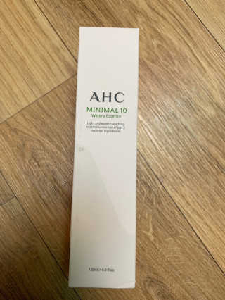 AHC 에이 에이치 씨 미니멀 10 워터리 에센스 — 5점을 준 리뷰어가 2018년 12월 올린 사용 사진