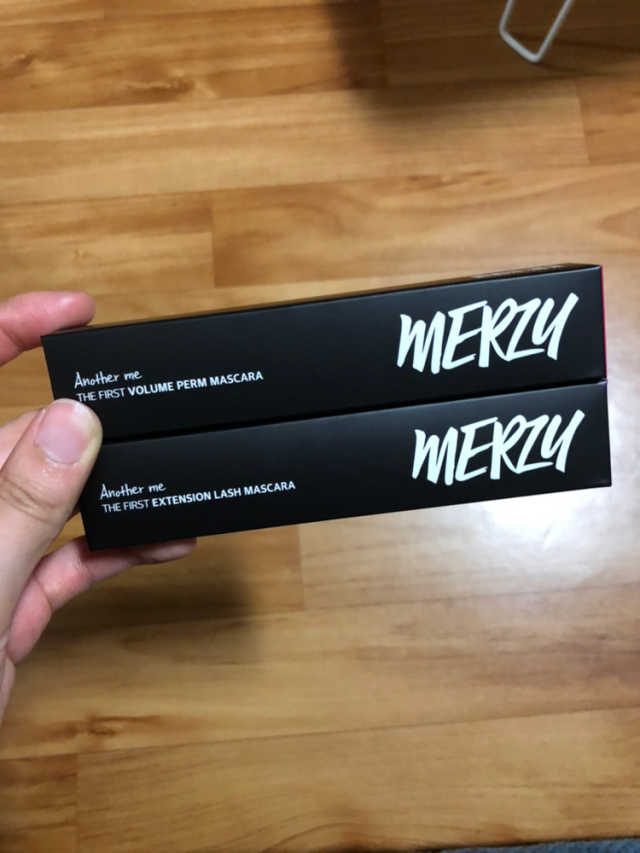 머지 더 퍼스트 마스카라 리뷰 사진