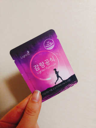 [감량공식] 다이어트 건강기능식품 — 1점을 준 리뷰어가 2019년 12월 올린 사용 사진