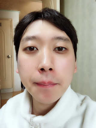 피움 스킨바리스타 2in1 화이트 페이스 퍼펙션 50ml — 5점을 준 리뷰어가 2018년 11월 올린 사용 사진